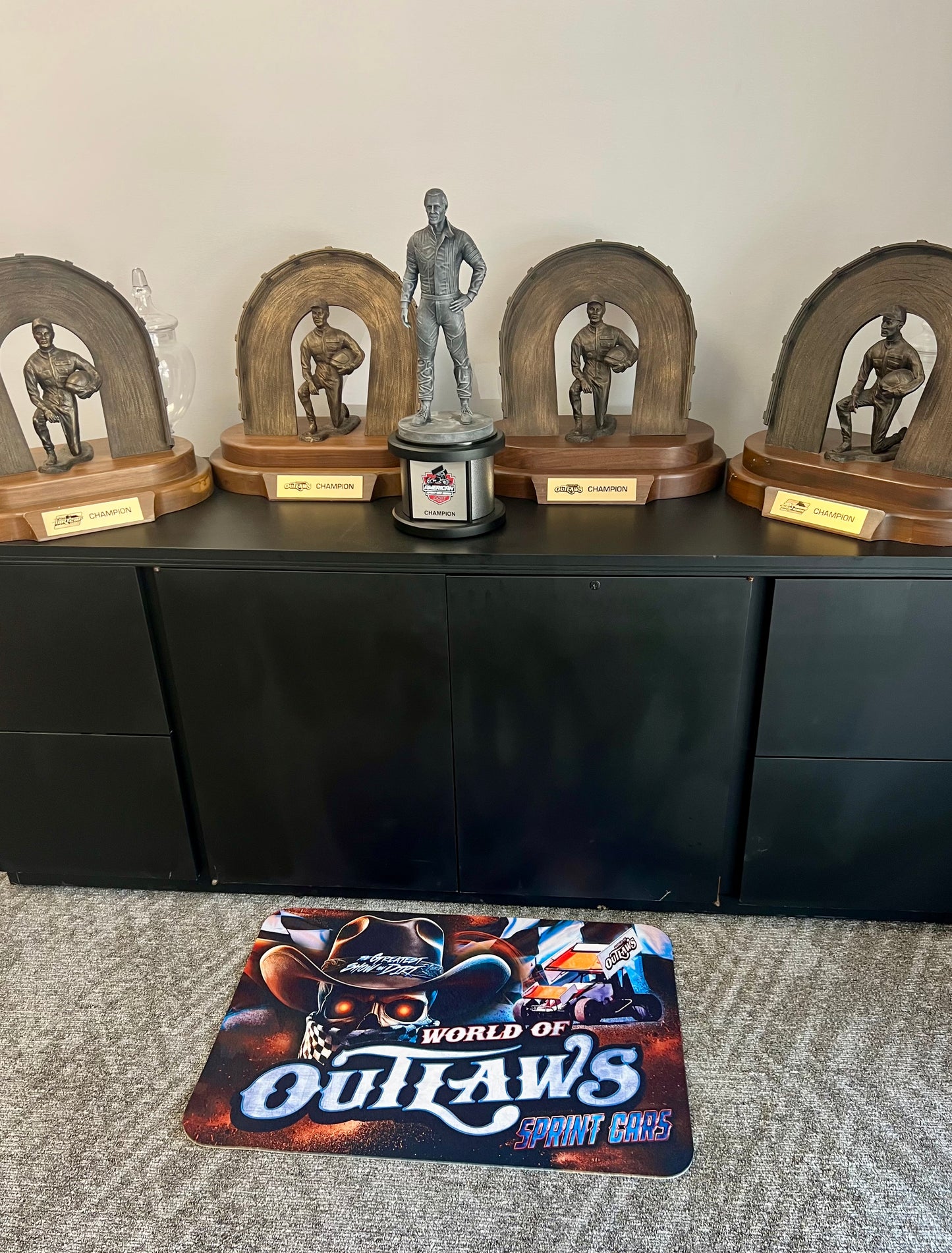 World of Outlaws- Sprint Car Series 20 x 30 Floor Mat